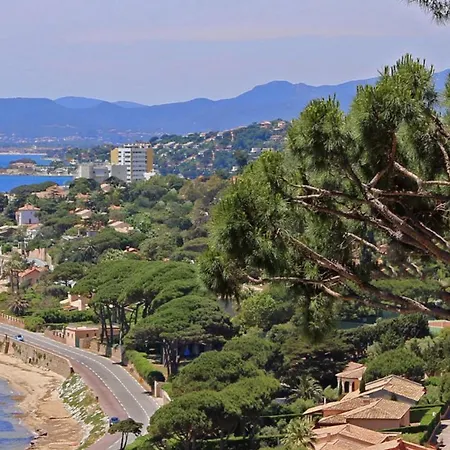 En Mezzanine, Climatisation - 2 Pers. - Fr-1-226-569 Sainte-Maxime